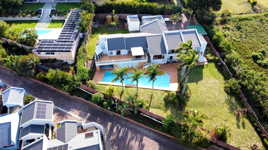 5 Bedroom Property for Sale in Beacon Bay Eastern Cape